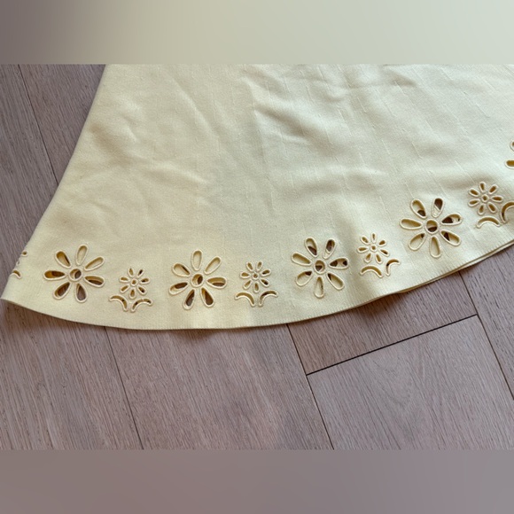 ZARA Butter Yellow Floral Cutout A-Line Skirt | Euro Summer | NWT M - Picture 4 of 7